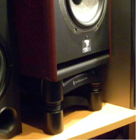 ISOACUSTICS3.jpg